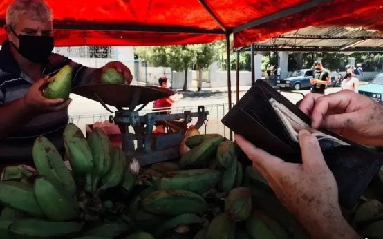 Strategies for Managing Large Financial Gifts: Smart Planning Tips